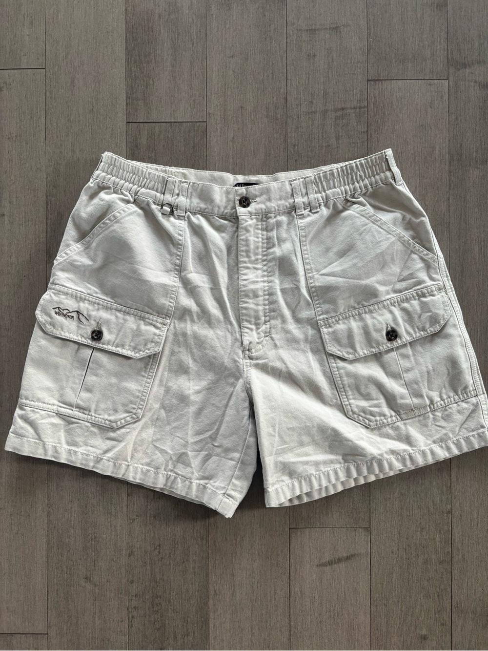 Light Cream Men's Cargo Shorts with Utility Pockets - Picture 2 of 10